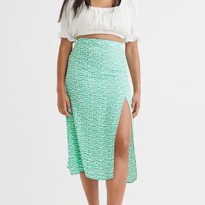 H&M Viscose Green/White Print Skirt 8